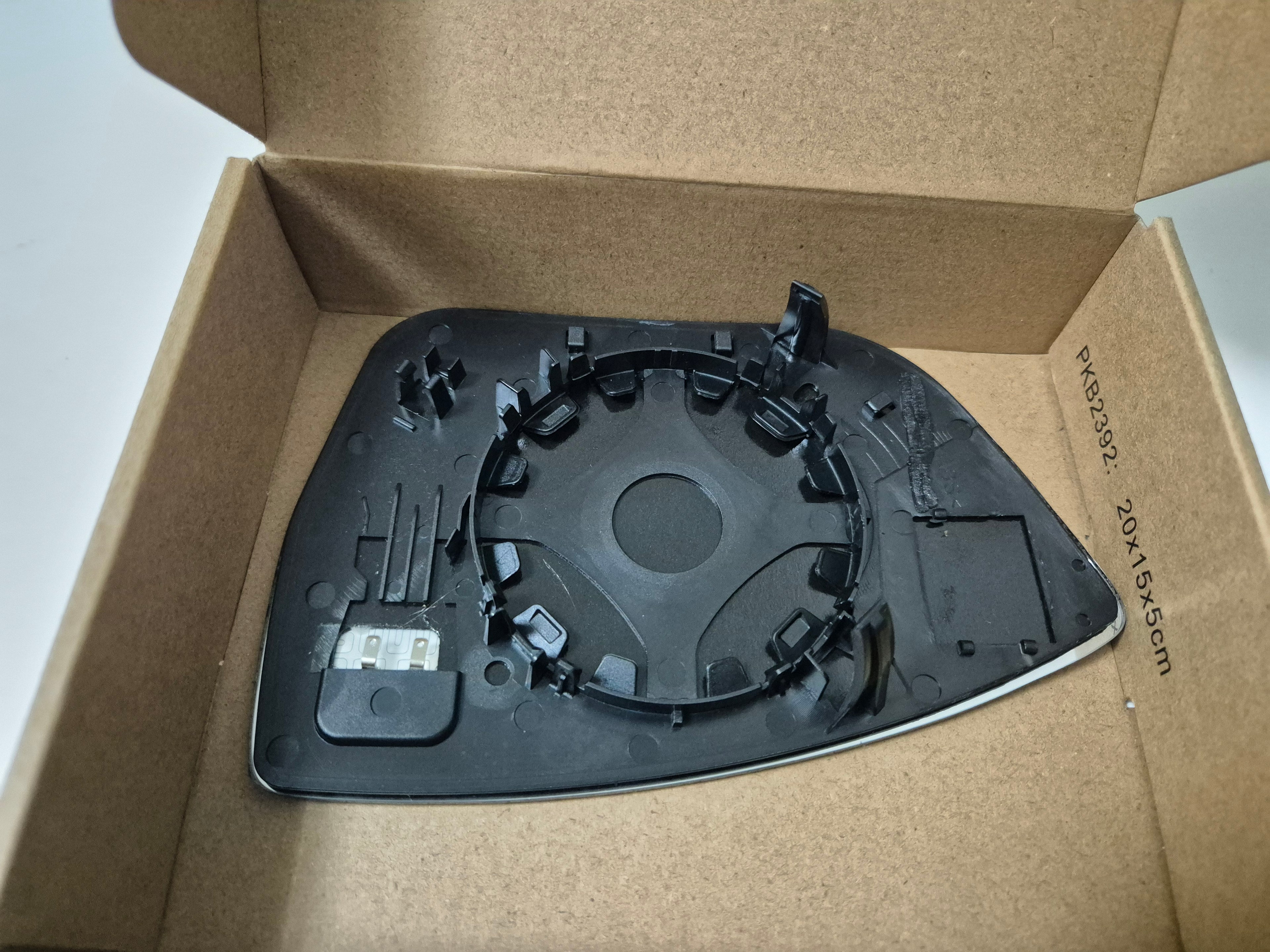 X AUTOHAUX Car Rearview Right Side Mirror Glass Replacement W/Backing Plate Aspherical Heated White Glass for SEAT Ateca 2016-2022 for SEAT TARRACO 2018-2022 - Zeta Store