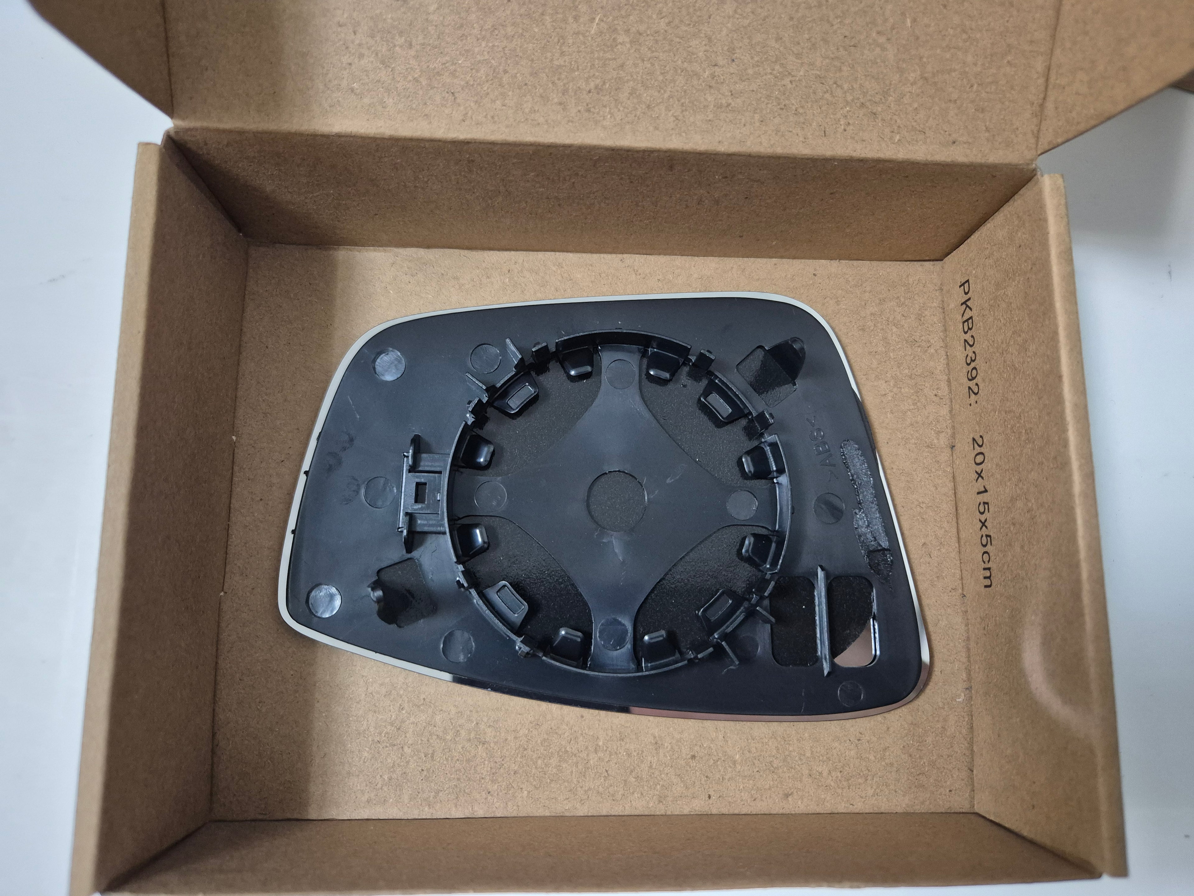 X AUTOHAUX Car Rearview Left Side Mirror Glass Replacement W/Backing Plate Convex Non-heated White Glass for Seat Toledo 2012-2020 for SKODA RAPID 2012-2020 for SKODA FABIA 14-20 - Zeta Store