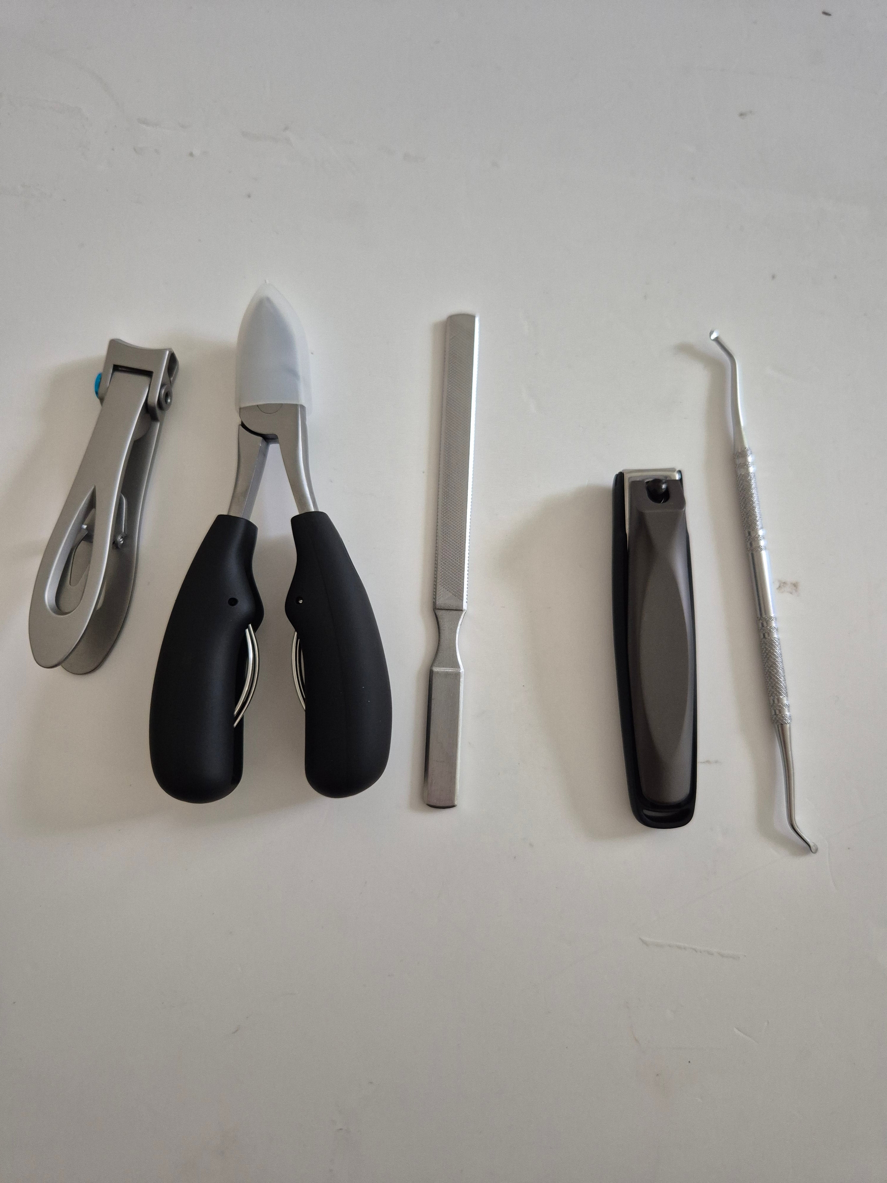 FUMAX 5-Piece Professional Toenail Clipper Set – Heavy Duty Ingrown & Thick Nail Clippers for Seniors, Men & Women – Stainless Steel Grooming Kit with Catcher