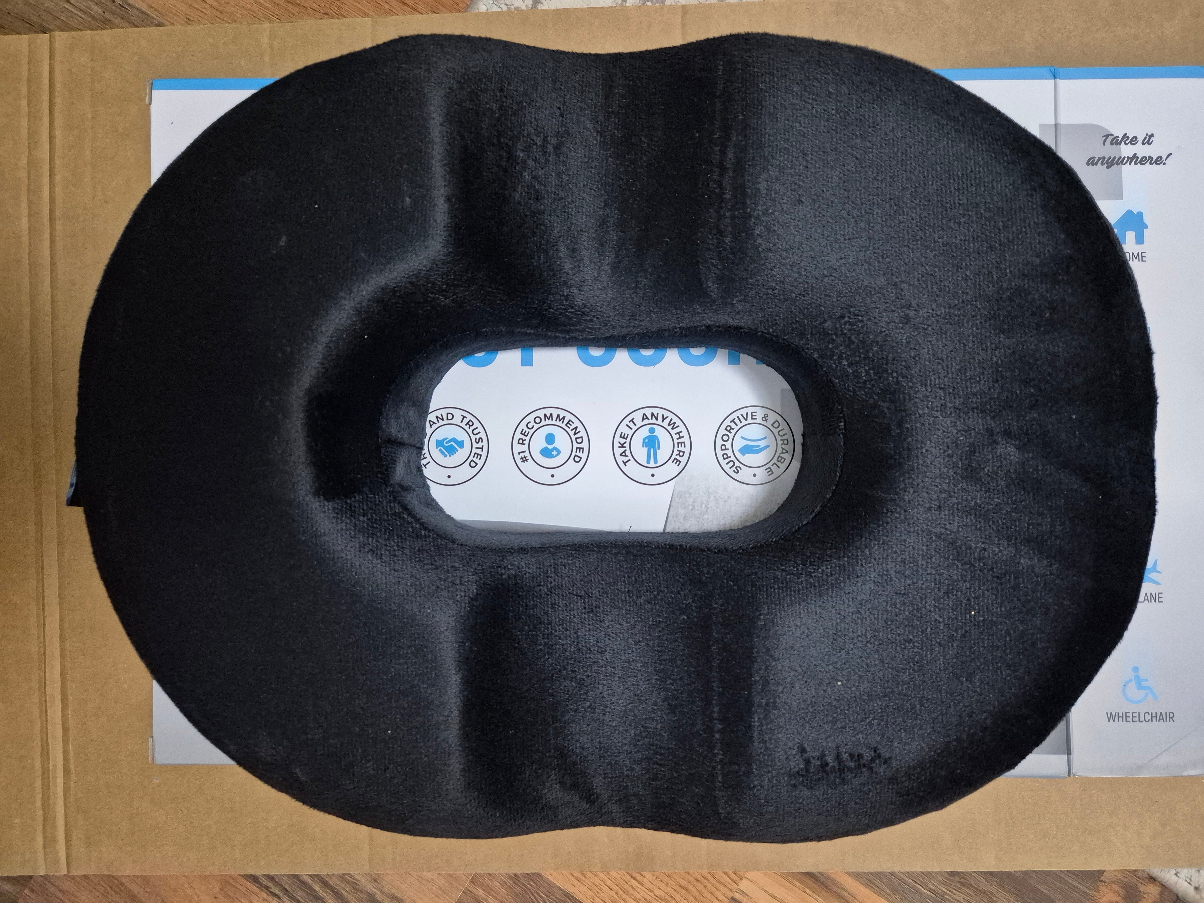 Ergonomic Innovations. Brand New Orthopaedic Donut Cushion - Ultimate Relief for Tailbone & Haemorrhoids - Zeta Store