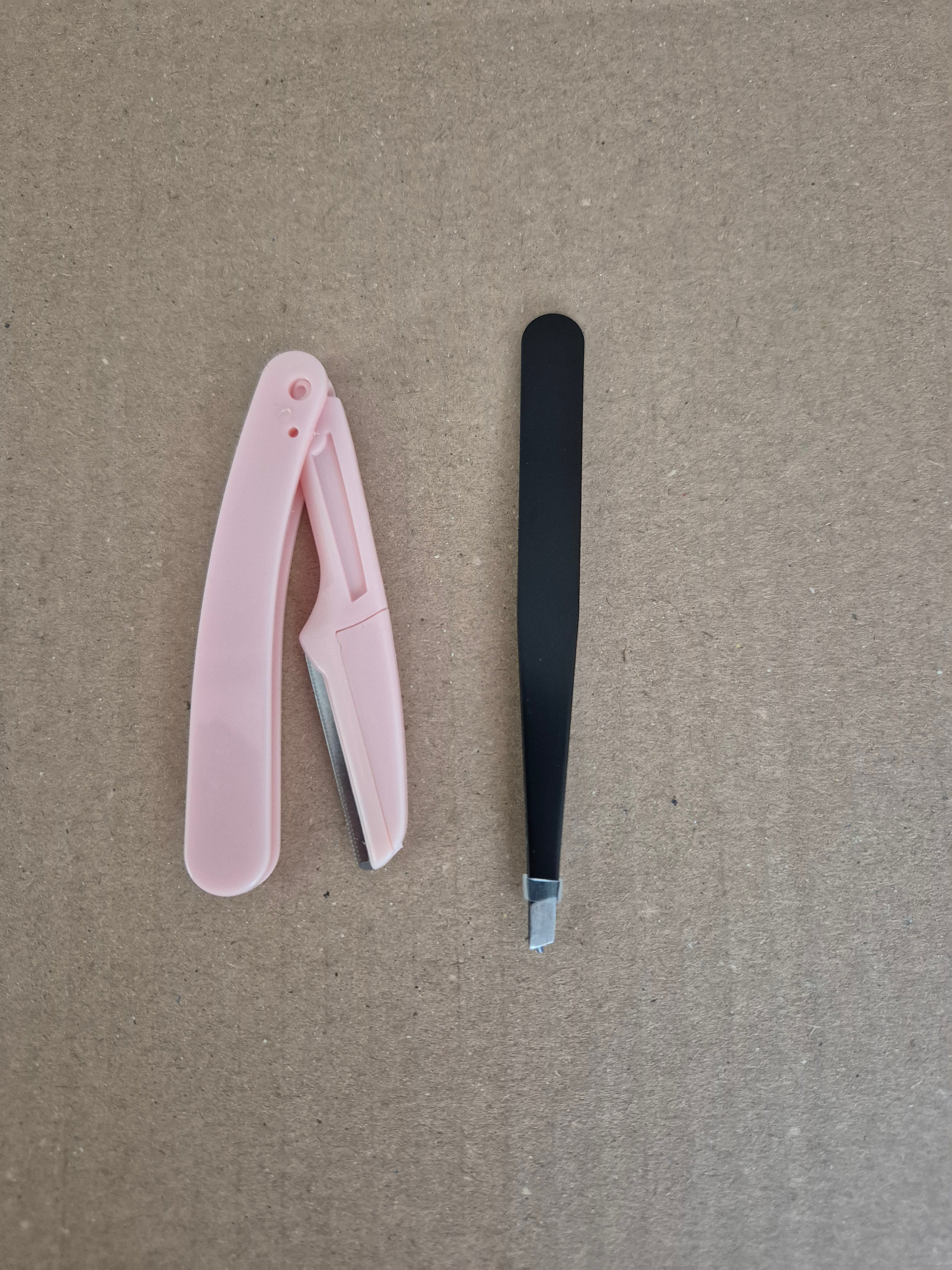 KUENG foldable eyebrow razor and precision tweezers set with stainless steel facial hair removal tools for grooming.