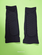 Football Shin Guards. Real Bargain - Honeycomb Anti-Collision Pads with Leg Guard Socks for Outdoor Sports Protection