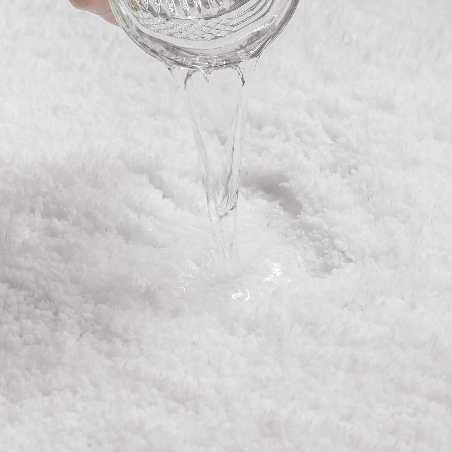 MIULEE, Luxurious Microfiber Bath Mat - Super Absorbent & Non-Slip Bathroom Rug