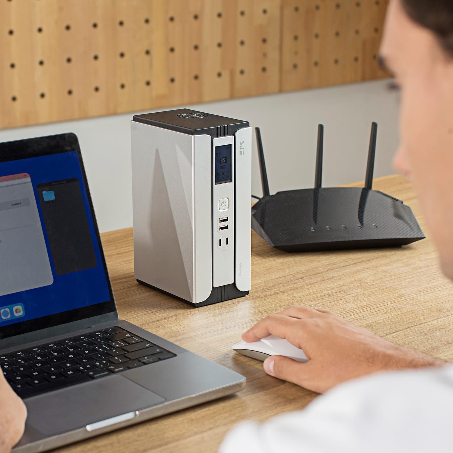 SKE Mini UPS 30000mAh WiFi router battery backup and surge protector with Type-C PD and DC output for modem, CCTV, smart home.