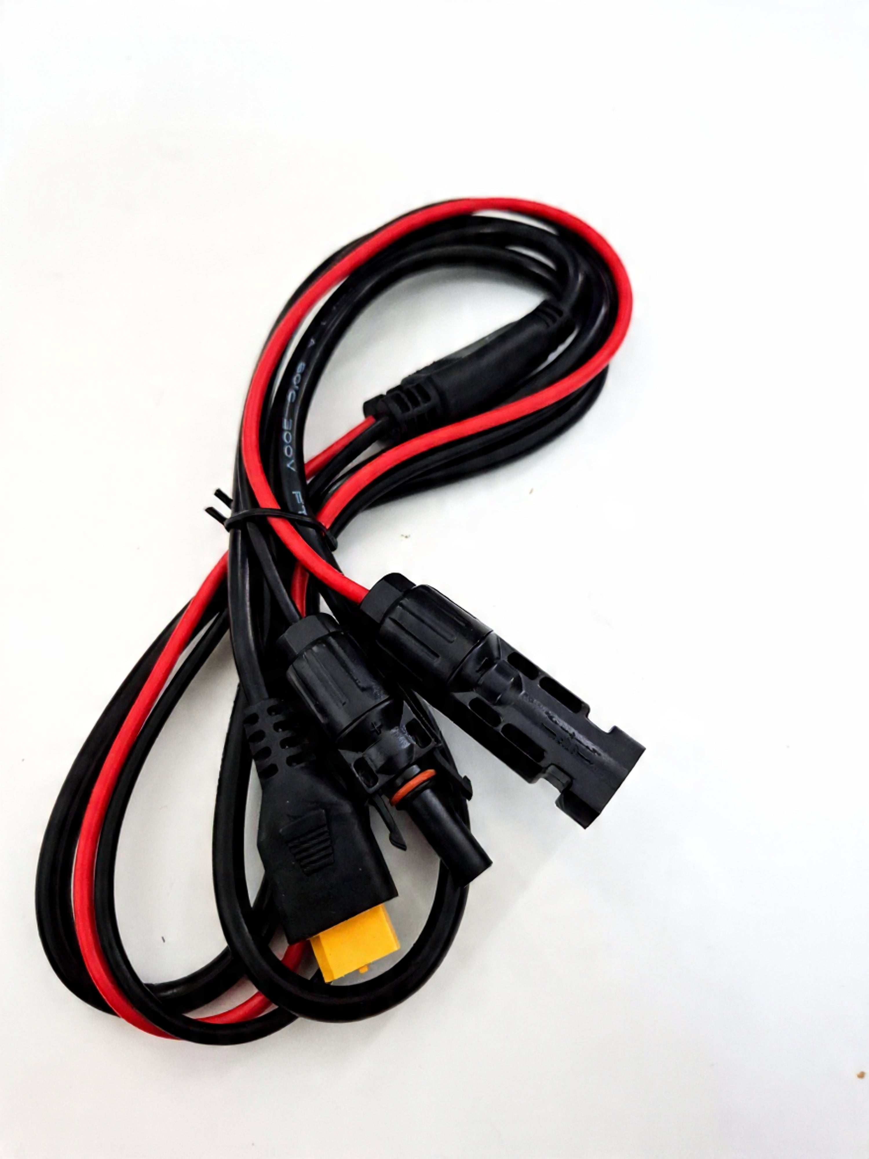 RIIEYOCA 18awg & 14awg solar to XT60i-F adapter cable on white background, waterproof IP68, 1.7m for portable power stations and solar generators