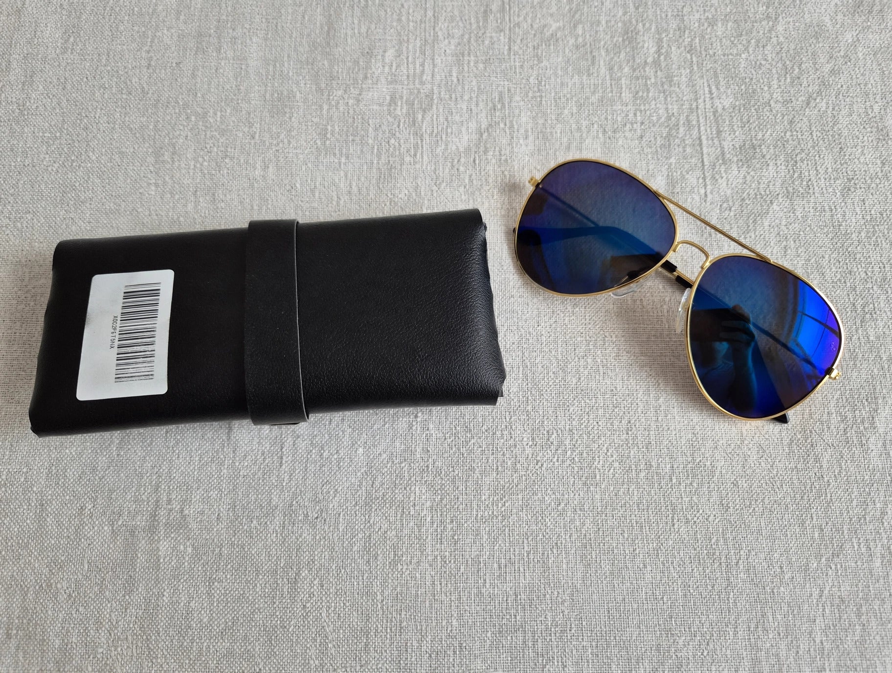 Zeta, Blue Mirror Polarized Aviator Sunglasses - Classic Pilot Style Gold Metal Frame - UV Protection